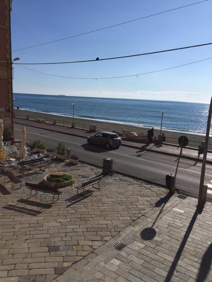 Piazza Buccelli A 10 Mt Dal Mare Apartamento Varazze